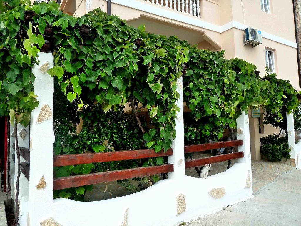 Apartments Papillon Podgorica Exterior foto